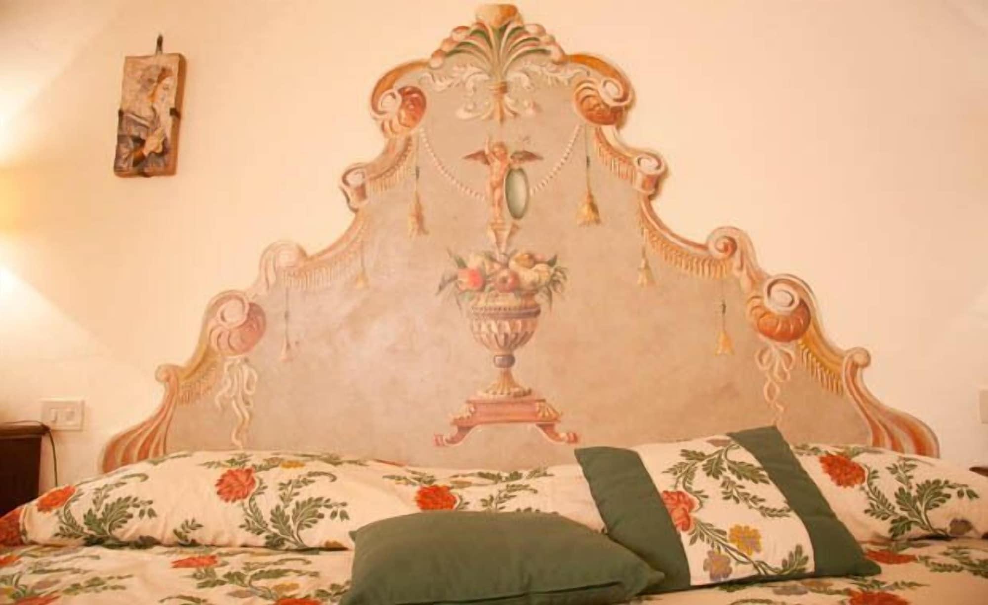 B&B Piccolo Hotel Кортона Екстериор снимка