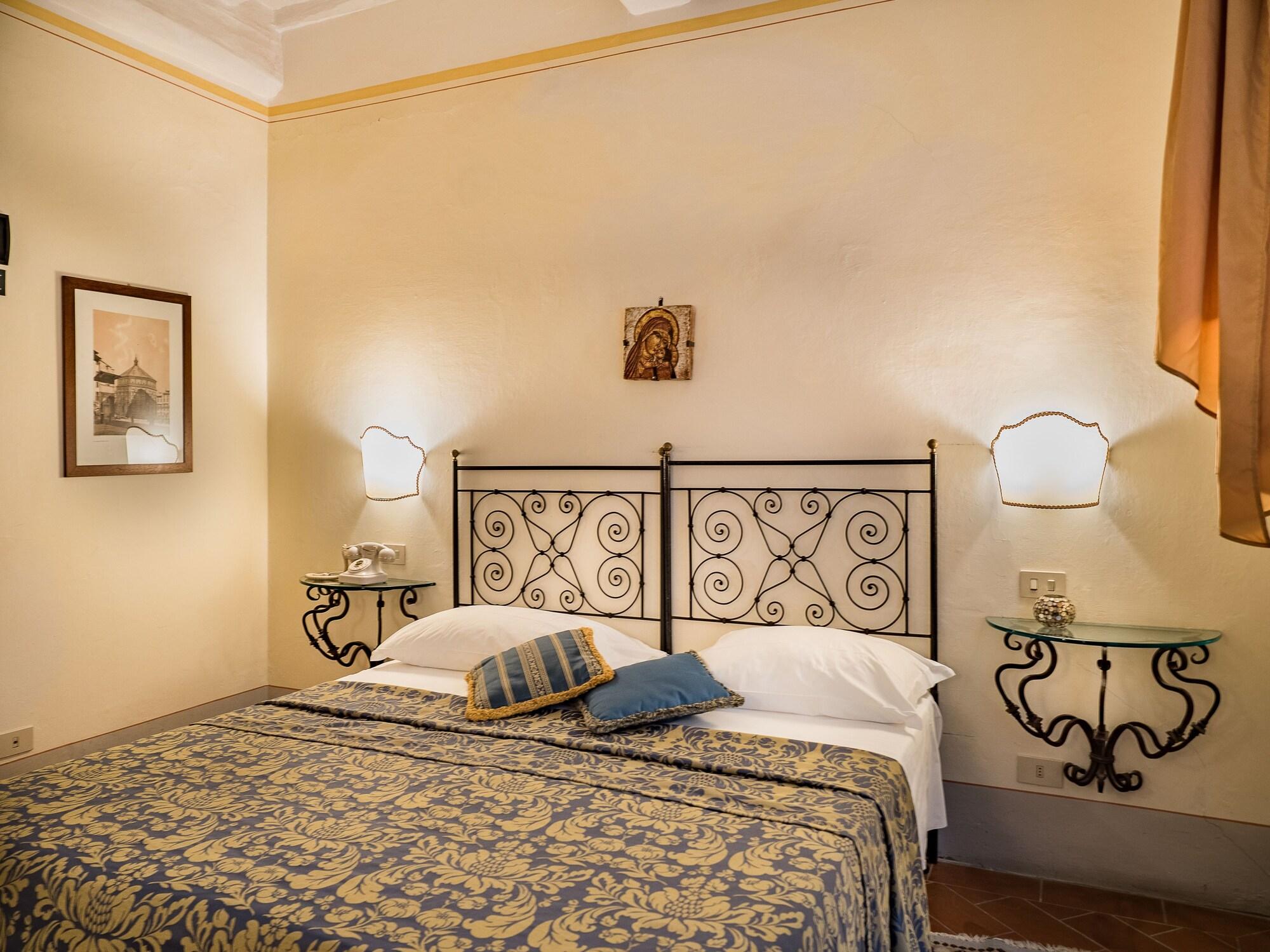 B&B Piccolo Hotel Кортона Екстериор снимка