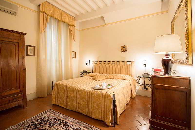 B&B Piccolo Hotel Кортона Екстериор снимка