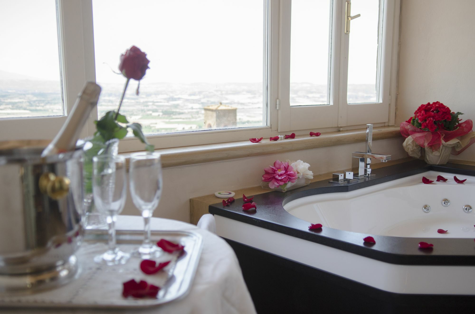 B&B Piccolo Hotel Кортона Екстериор снимка