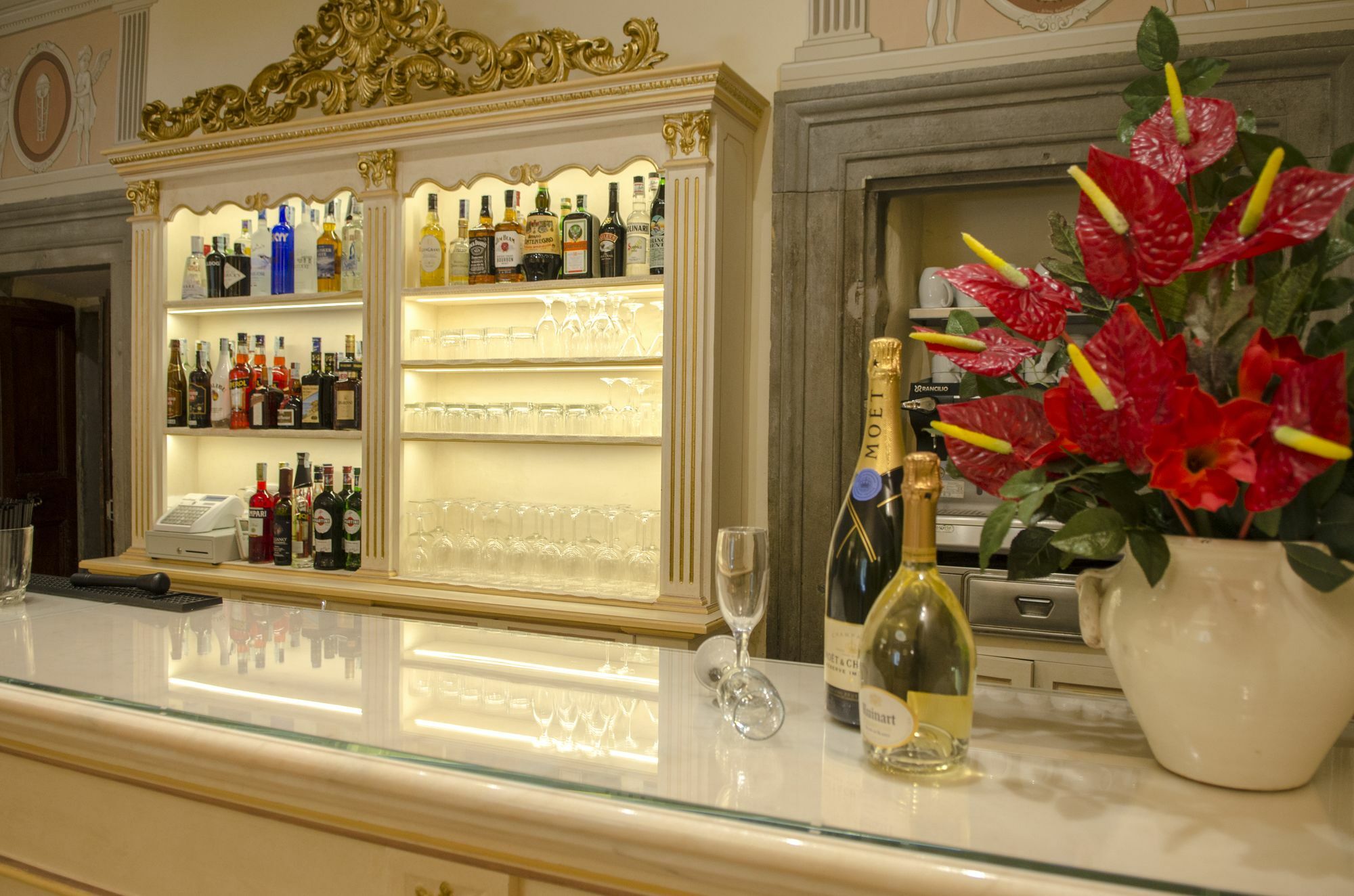 B&B Piccolo Hotel Кортона Екстериор снимка